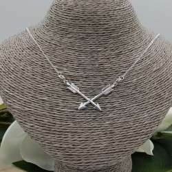 Zilveren ketting met twee pijlen
