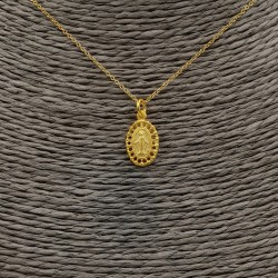 Vergulde ketting met Maria hangertje