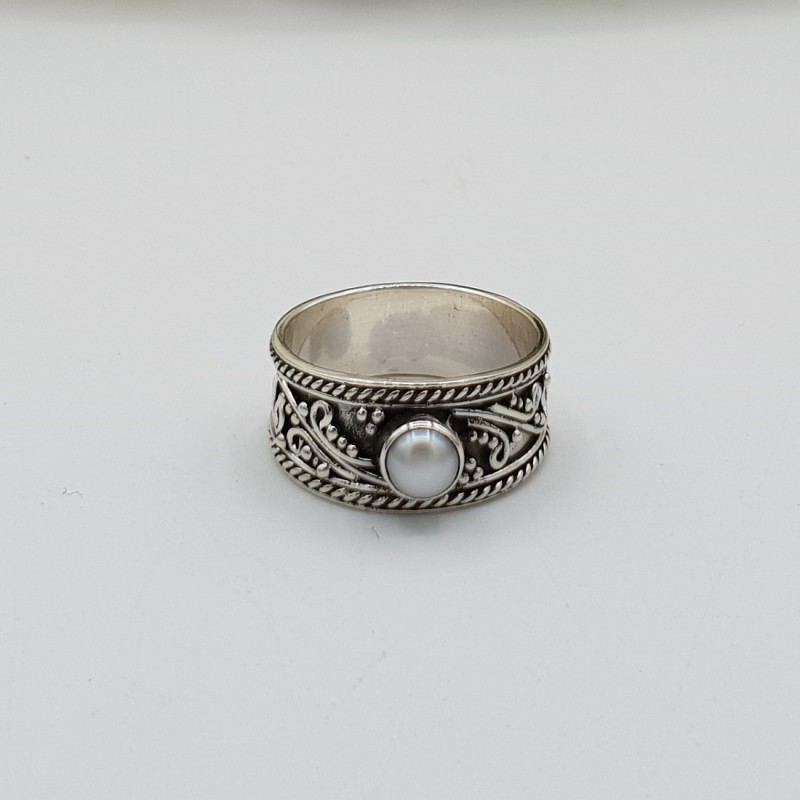 Zilveren ring met Parel