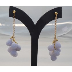 Vergulde lange oorbellen met blauw Lace Agaat briolettes