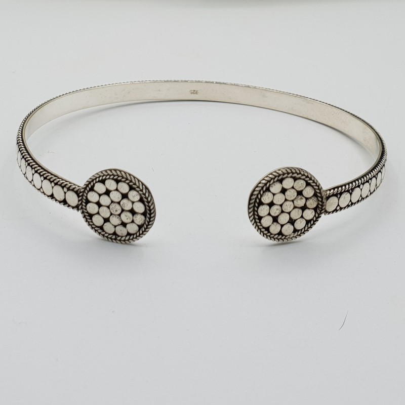 Zilveren beaded bangle armband