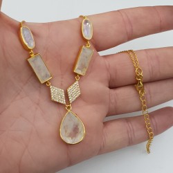 Vergulde ketting met regenboog Maansteen en Zirkonia