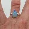 Zilveren ring met druppelvormige Ethiopische Opaal 18 mm