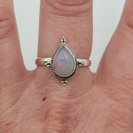 Zilveren ring met druppelvormige Ethiopische Opaal ring maaat 18.5 mm