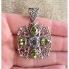 Zilveren edelsteen hanger met facet blauw Topaas en Peridot