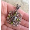 Zilveren edelsteen hanger met facet blauw Topaas en Peridot