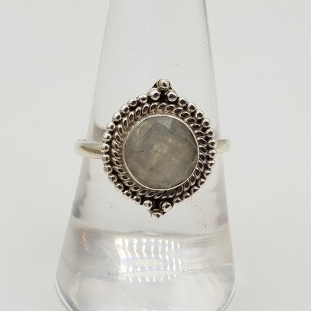 Zilveren ring met ronde facet geslepen Maansteen 18 mm