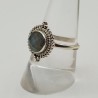 Zilveren ring gezet met ronde facet geslepen Labradoriet 18 mm