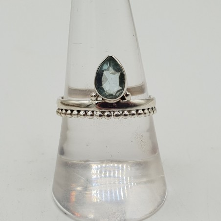 Zilveren ring gezet met druppelvormige facet blauw Topaas 18 mm