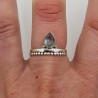 Zilveren ring gezet met druppelvormige facet blauw Topaas 18 mm