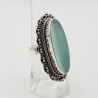 Zilveren ring met aqua Chalcedoon en bewerkte kop