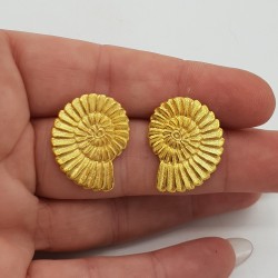 Vergulde schelp oorbellen