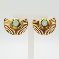Vergulde waairer oorbellen met aqua Chalcedoon