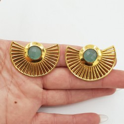 Vergulde waairer oorbellen met aqua Chalcedoon