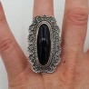 Zilvren ring met zwarte Onyx gezet in bewerkte setting