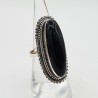 Zilveren ring gezet met ovale zwarte Onyx