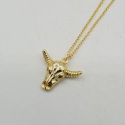 Vergulde ketting met stieren schedel hangertje