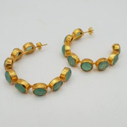 Vergulde creolen met aqua Chalcedoon