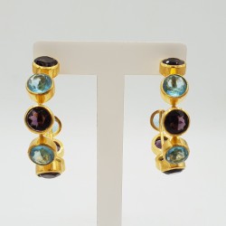 Vergulde creolen met Amethist quartz en blauw Topaas quartz