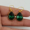 Vergulde oorbellen met druppelvormige Emerald groene quartz