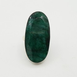Zilveren ring gezet met grote ovale Emerald 17.5 mm