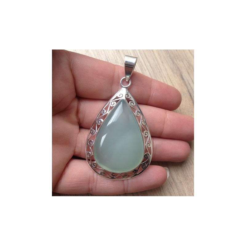 Zilveren hanger druppelvorm Chalcedoon in open bewerkte setting