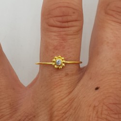 Vergulde ring met zirkonia