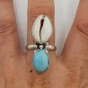 Zilveren ring gezet met Cowrie schelp en Larimar 19.5 mm