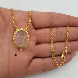 Vergulde ketting met ovale Rozenkwarts hanger