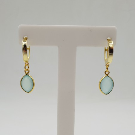 Vergulde creolen met aqua Chalcedoon hanger