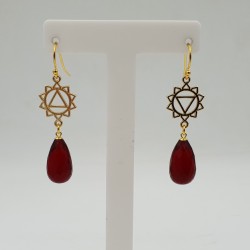 Vergulde chakra oorbellen met Granaat quartz