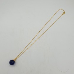 Vergulde ketting met ronde Ioliet blauwe quartz