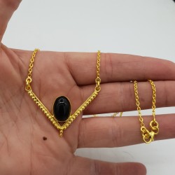 Vergulde ketting met hanger gezet met ovale Onyx