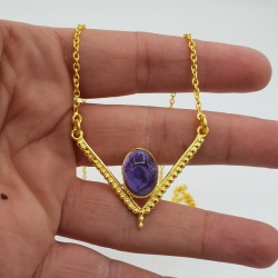 Vergulde ketting met hanger gezet met ovale Amethist