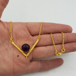 Vergulde ketting met hanger gezet met ronde Amethist