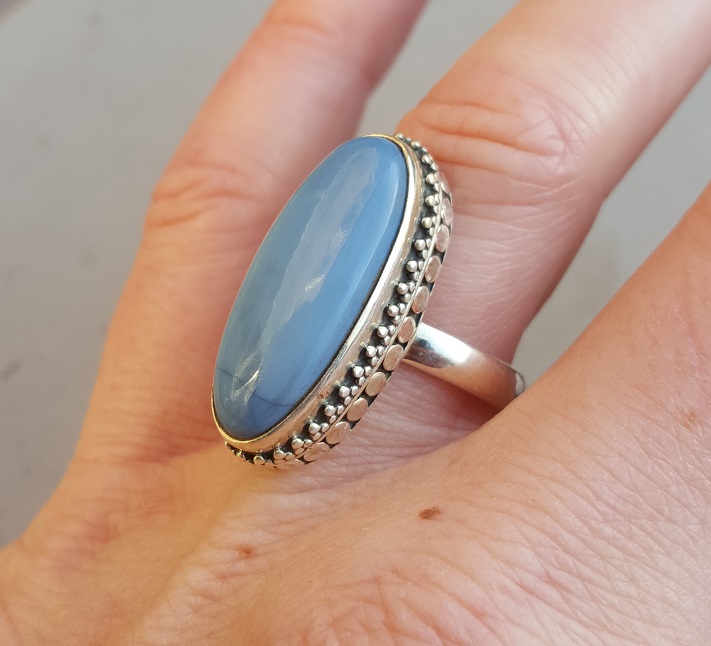 Openbaren Shetland Vrijlating Zilveren ring met ovale blauwe Opaal 18 mm | Zilveren Edelsteen Ringen