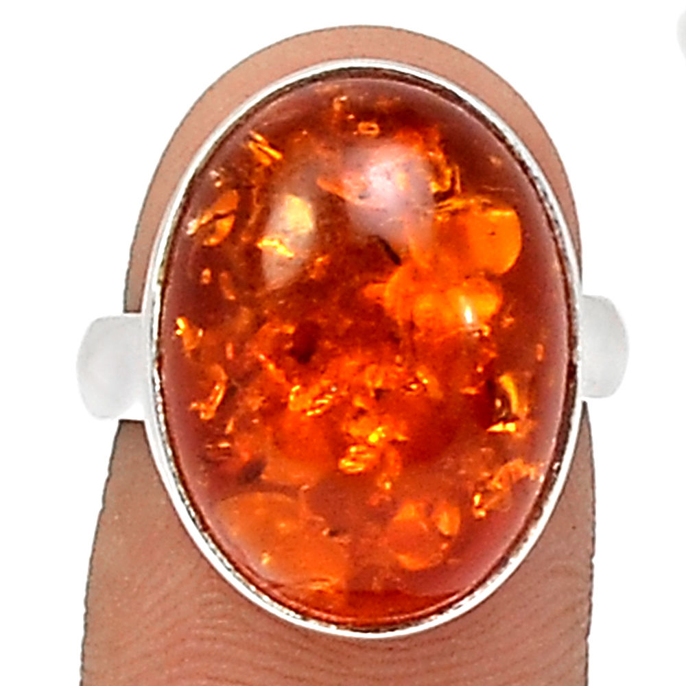 Zilveren ring gezet met ovale Amber 17 mm