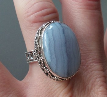 Zilveren ring blauw Lace Agaat en bewerkte setting 17.5 mm