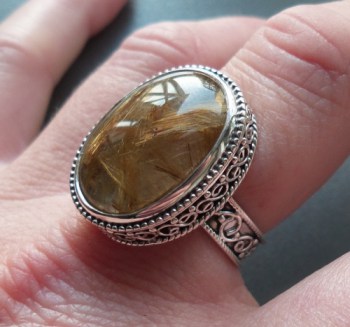 Zilveren ring met gouden Rutielkwarts bewerkte setting 18 mm