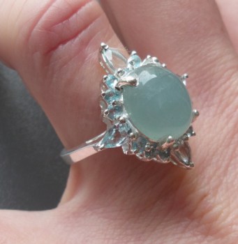 Zilveren ring gezet met aqua Chalcedoon en blauw Topaas 17 mm