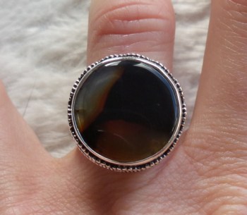 Zilveren ring ronde Montana Agaat in bewerkte setting 17.5 mm