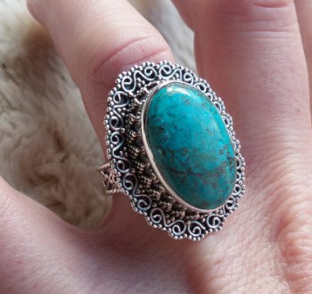 Zilveren ring Malachiet in Chrysocolla bewerkte kop en band 17.5