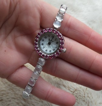 Zilveren horloge met Maansteen kattenoog en Rhodoliet Granaat