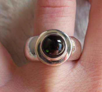 Zilveren ring gezet met ronde groene Toermalijn 18 mm