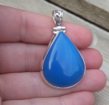 Zilveren hanger brede druppelvorm cabochon blauwe Chalcedoon