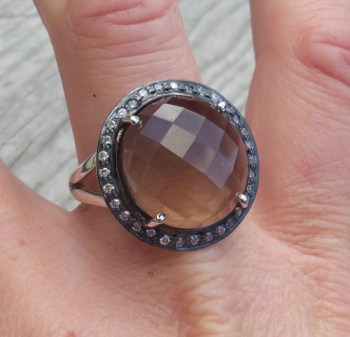 Zilveren ring gezet met ronde Smokey Topaas en Zirkonia 19 mm