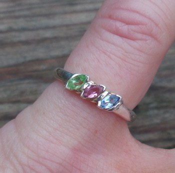 Zilveren ring met roze Toermalijn, Peridot en Topaas 15.7 mm