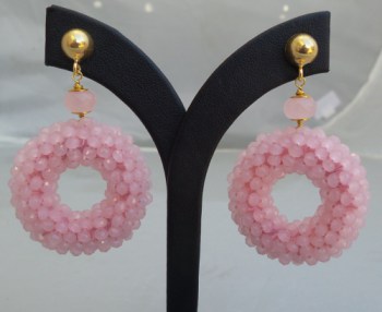 Vergulde oorbellen ring van roze kristallen en Rozenkwarts