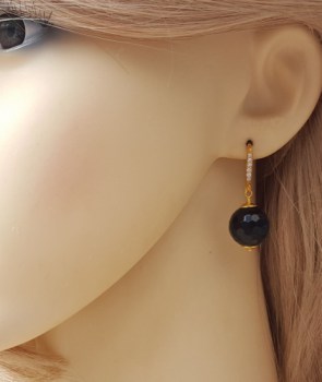 Vergulde oorbellen met zwarte Onyx