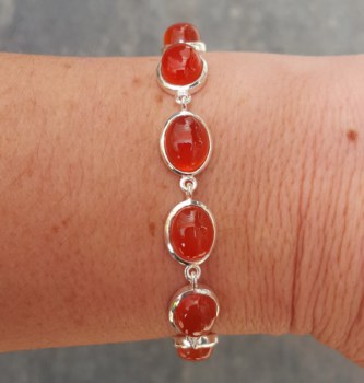 Zilveren armband met ovale Carneool schakels